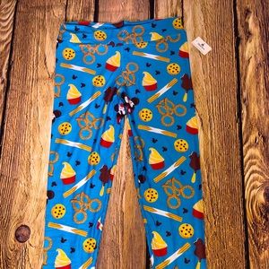 NWT DISNEY PARKS SNACK LEGGINGS